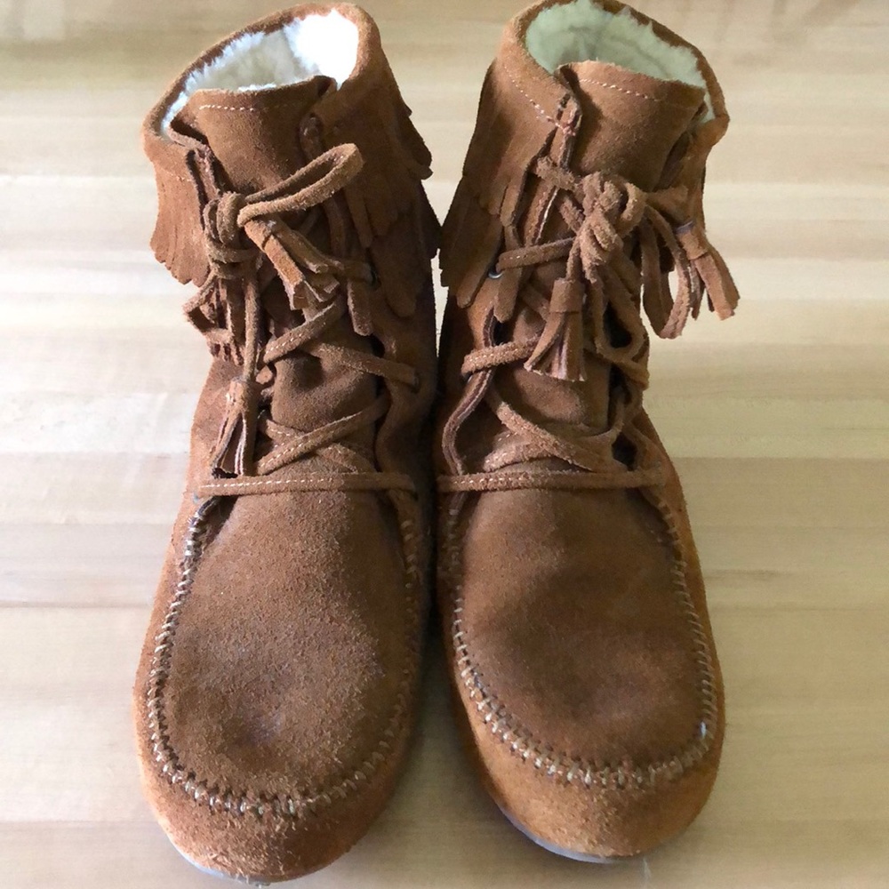 Minnetonka Tramper Boot Brown Size 9